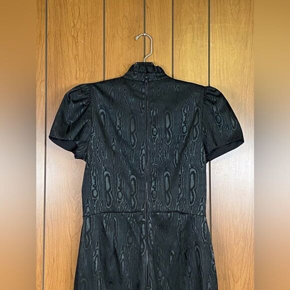Alice + Olivia Jorah Short-Sleeve Jumpsuit size 12 - Picture 11 of 16